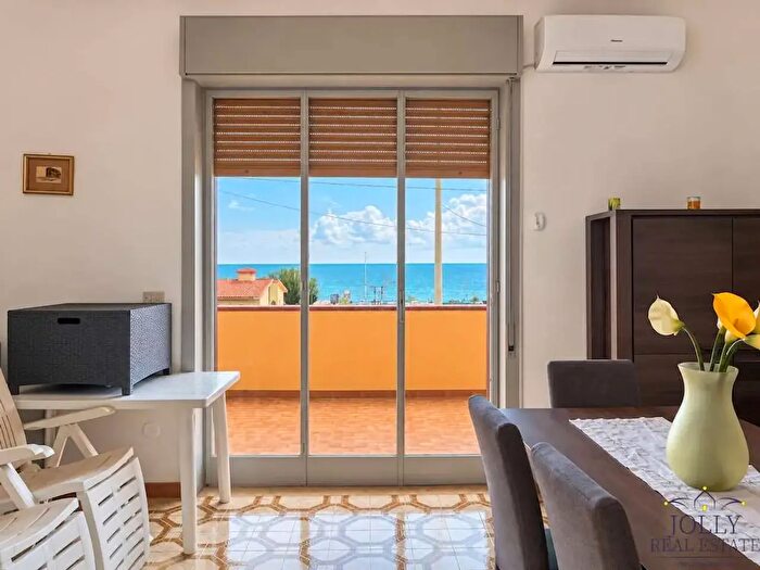 Casa con 6 locali in vendita in Via della Sabbia d'Oro, Noto