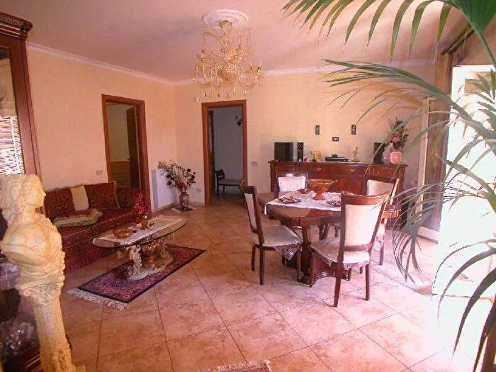 Appartamento quadrilocale in vendita in Via Dante Alighieri, Marsala