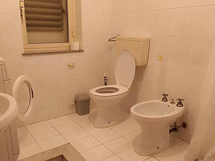 Appartamento bilocale in affitto in Via Marina No Number, Centro, Falcone