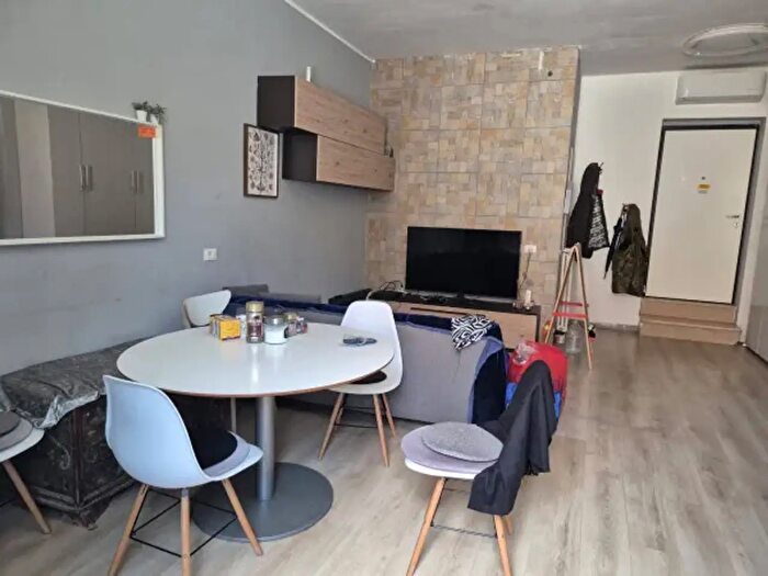 Appartamento trilocale in vendita in Via Pistoiese, Campi Bisenzio