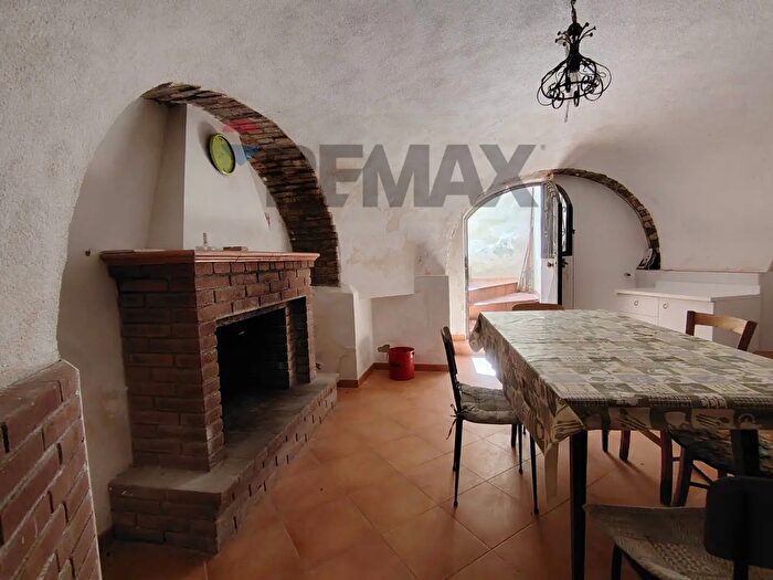 Casa trilocale in vendita in Contrada Piana di Sciarra Snc, Pietracupa