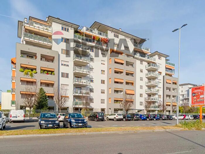 Appartamento trilocale in vendita in Via Druento, Venaria Reale
