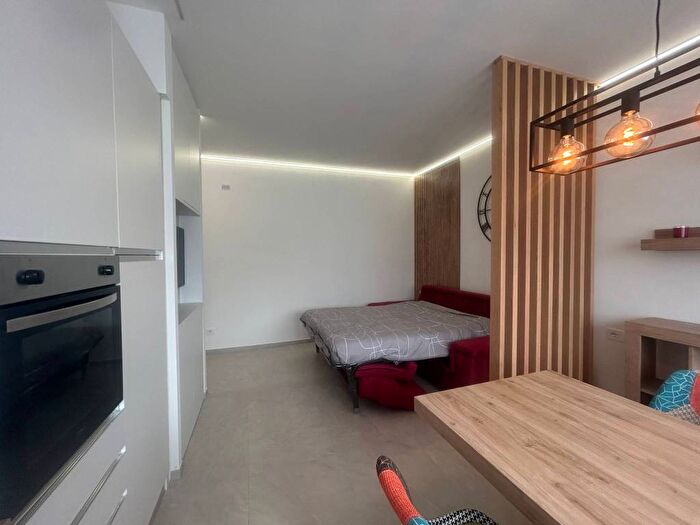 Appartamento monolocale in affitto in Via Silvestro Sanvito, Brunella, Varese