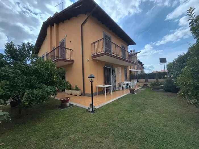 Casa con 5 locali in vendita in Via Guglielmo Quattrucci, Grottaferrata
