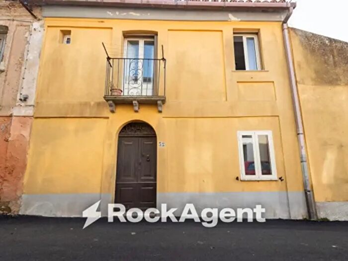 Appartamento trilocale in vendita in Via Giacomo Matteotti, Caraffa Di Catanzaro