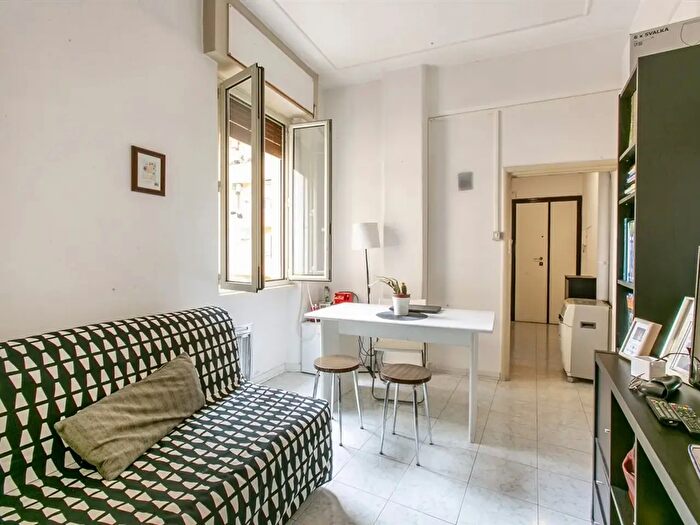Appartamento bilocale in vendita in Viale delle Province, Roma