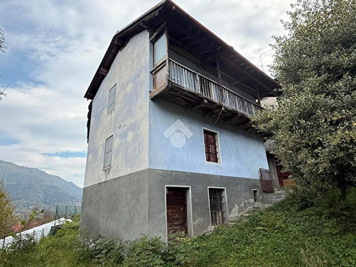 Case in Vendita e in Affitto - 2