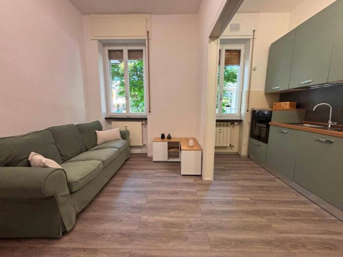 Appartamento bilocale in affitto in Via Mercato, Cadorna Castello, Milano