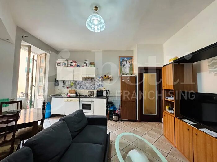 Appartamento quadrilocale in vendita in Corso Garibaldi Snc, Orte