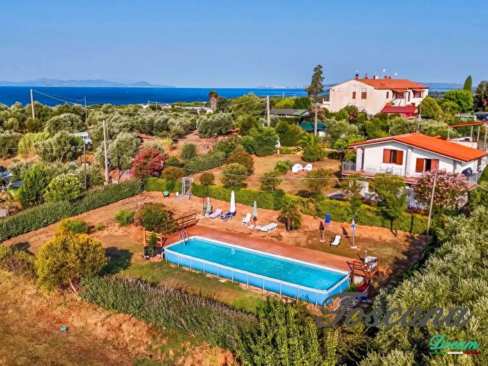 Casa con 9 locali in vendita in Località Santa Corinna Snc, Follonica