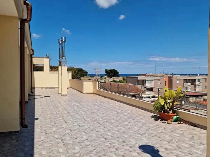 Appartamento trilocale in vendita in Via Torpediniera Centauro a, Brindisi