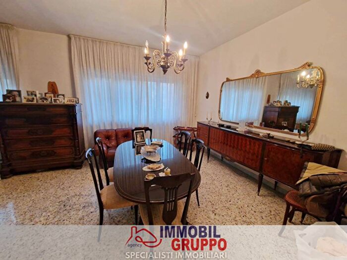 Appartamento trilocale in affitto in Via Raffaello Sanzio, Inps Trinità, Andria