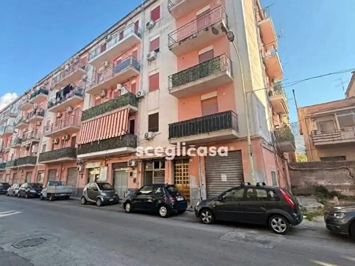Appartamento trilocale in vendita in Via Giacomo Leopardi, Carini