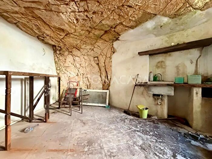 Casa bilocale in vendita in Via Stefano Trinchera, Ostuni