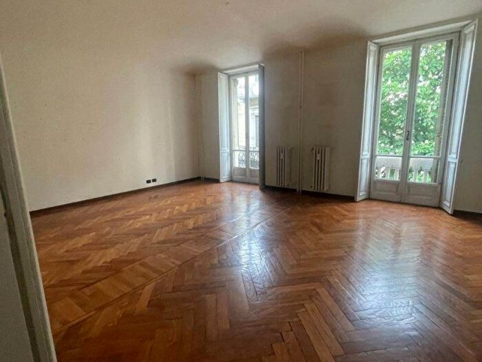 Appartamento con 5 locali in affitto in Via Rodolfo Montevecchio, San Secondo, Torino