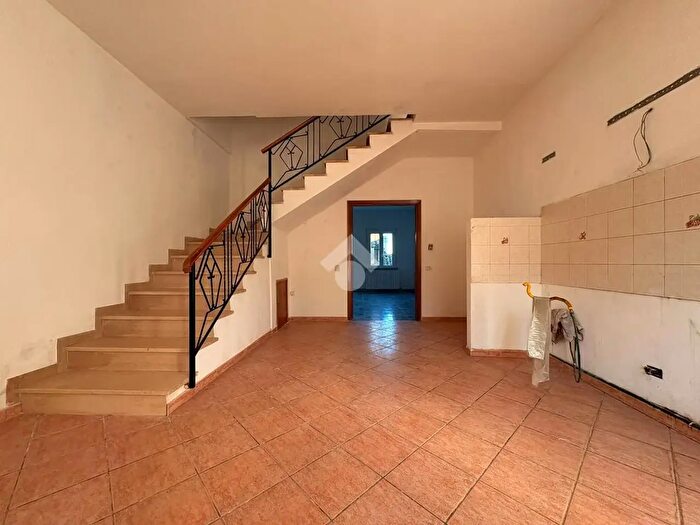 Casa con 5 locali in vendita in Via S Cristoforo, Fossato Di Vico