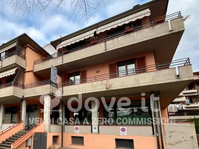 Appartamento trilocale in vendita in Via G Marconi a, Gaiole In Chianti