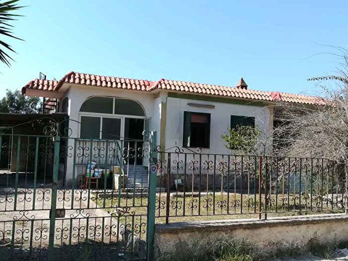 Casa con 6 locali in vendita in Viale San Gaetano, Mondragone