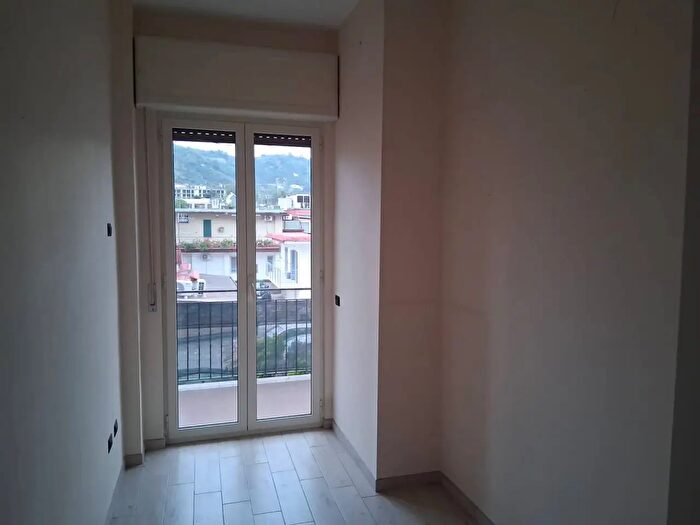 Appartamento bilocale in affitto in Via Pisciarelli, Napoli
