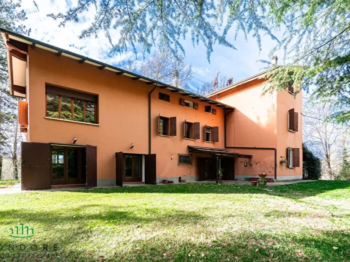 Casa con 7 locali in vendita in Sasso Marconi