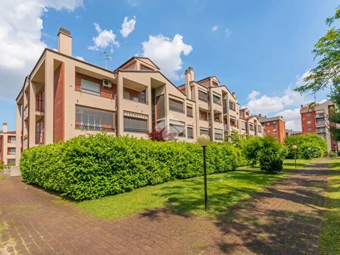 Appartamento quadrilocale in vendita in Via Felice Cavallotti, Rozzano