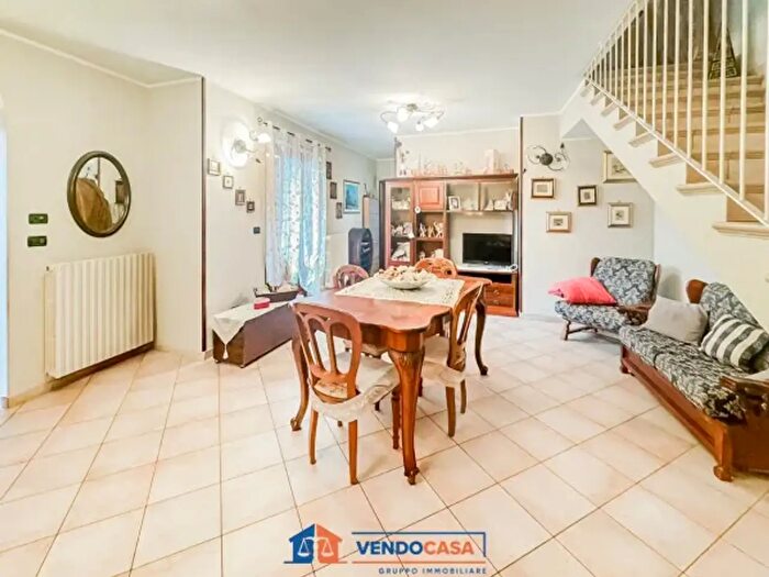 Casa con 6 locali in vendita in Carmagnola