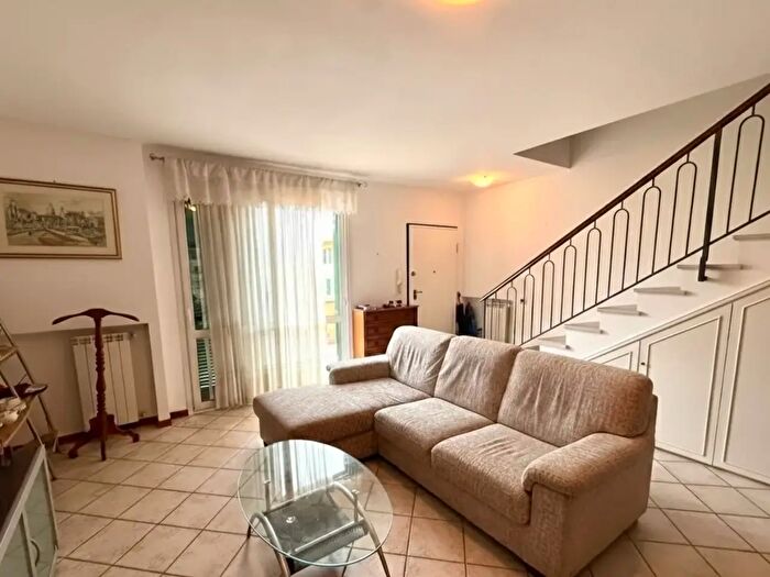 Casa con 5 locali in vendita in Via San Francesco, Taggia