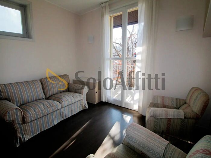 Appartamento bilocale in affitto in Via Volone, Lecco