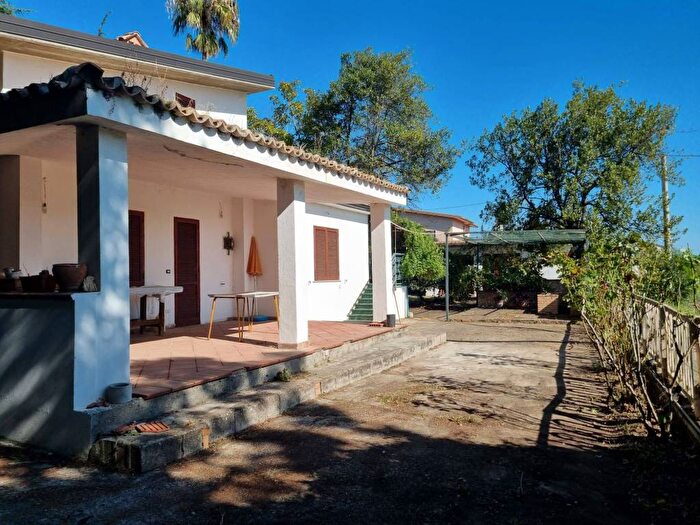 Casa con 5 locali in affitto in Località Ruggero, Centro, Sellia Marina