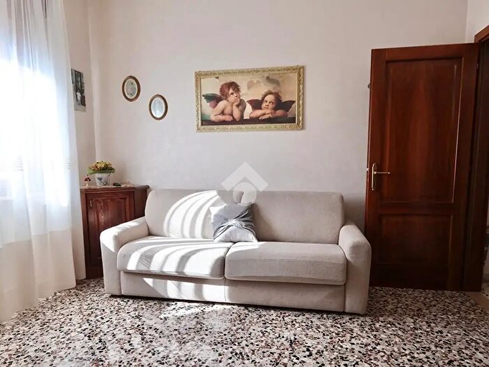Appartamento quadrilocale in vendita in Via delle Ortolane, Reggio Emilia