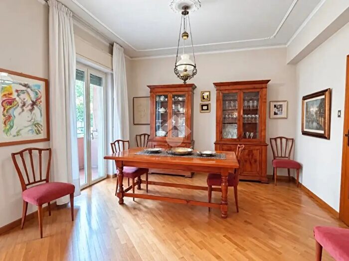 Appartamento con 5 locali in vendita in Via Benedetto Croce, Cosenza