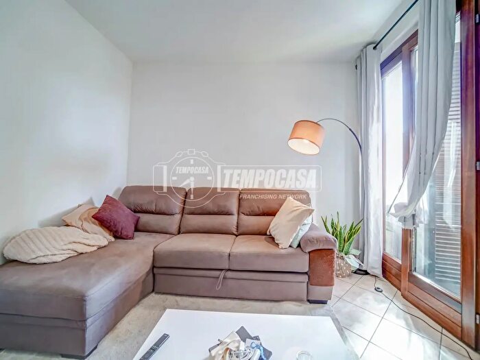 Appartamento trilocale in vendita in Via Fratelli Cairoli, Gallarate