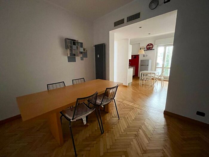 Appartamento trilocale in affitto in Via Angelo Morbelli, Amendola Buonarroti, Milano