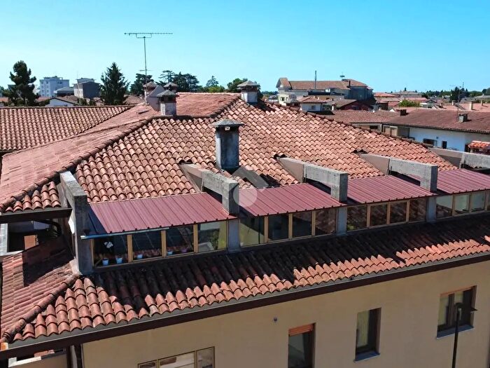 Appartamento trilocale in vendita in Via Cincinnato, Tavagnacco