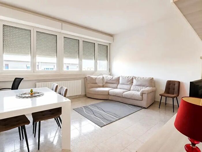 Appartamento trilocale in vendita in Via Maddalena Patrizi, Terni