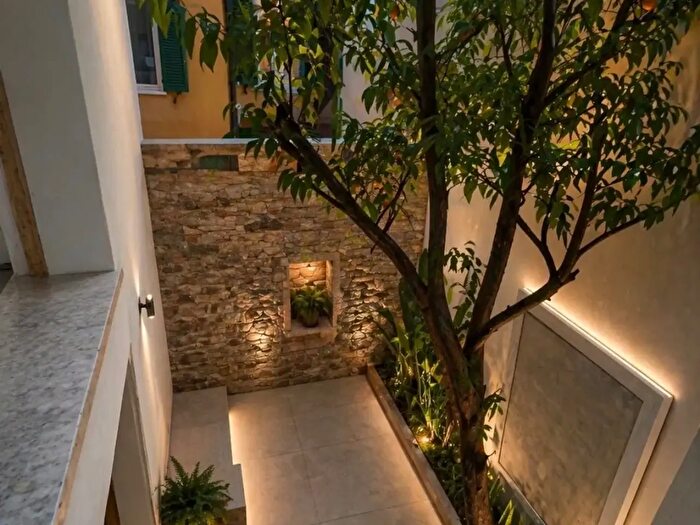 Casa quadrilocale in vendita in Sarzana