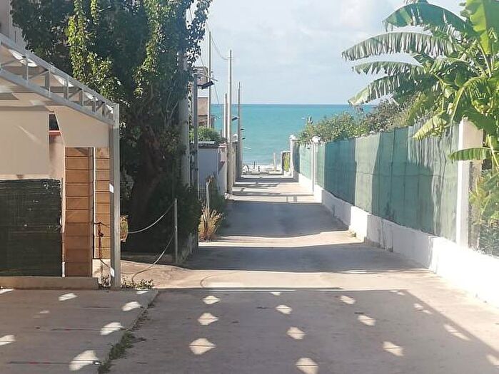 Appartamento trilocale in vendita in Viale delle Margherite, Menfi