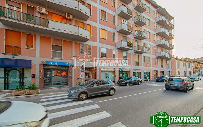 Appartamento trilocale in vendita in Via San Pietro in Verzolo, Pavia