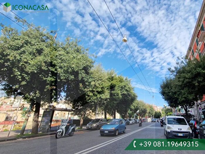 Appartamento bilocale in vendita in Via Luca Samuele Cagnazzi, Napoli