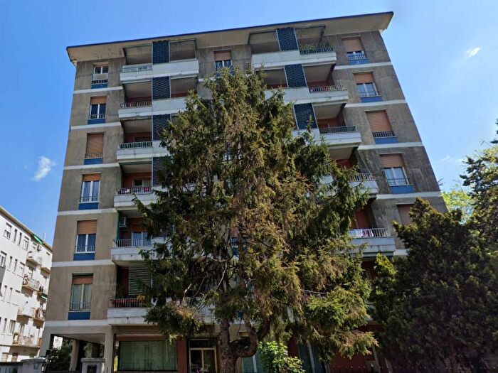 Appartamento bilocale in affitto in Via Benozzo Gozzoli, Baggio, Milano