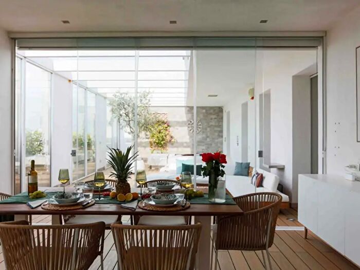 Appartamento in affitto in Viale Cassala, Milano