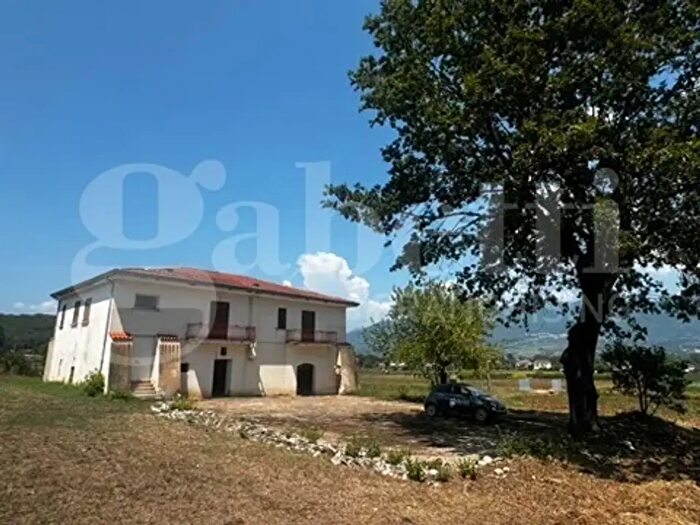 Casa con 7 locali in vendita in Sp, Baia E Latina