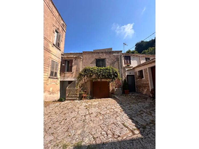 Appartamento monolocale in vendita in Via Gervasi Pietro, Erice