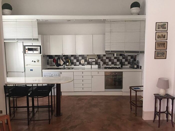 Appartamento monolocale in affitto in Strada Farini, Centro Storico, Parma