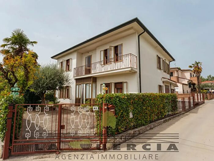 Casa con 5 locali in vendita in Via Chiesetta, Monselice