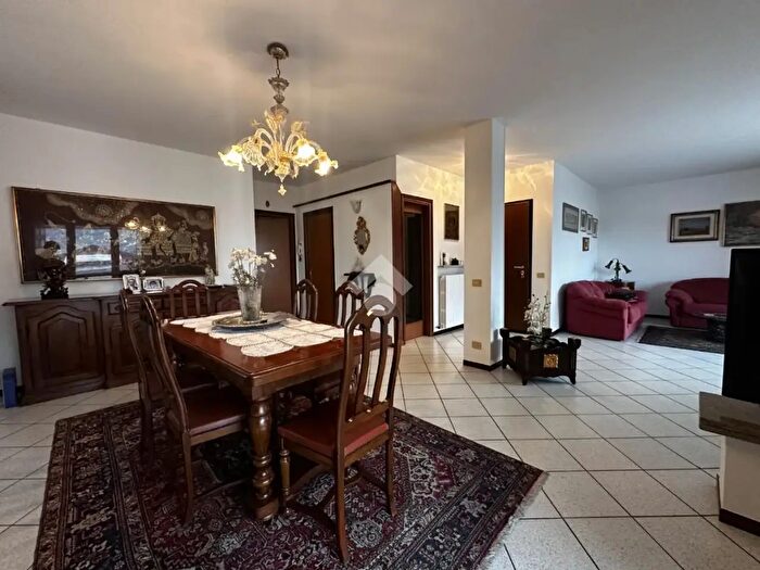 Appartamento quadrilocale in vendita in Via l Brasi, Albano SantAlessandro