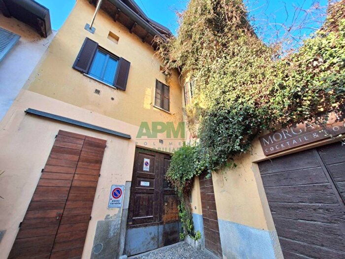 Appartamento bilocale in affitto in Navigli Darsena, Milano