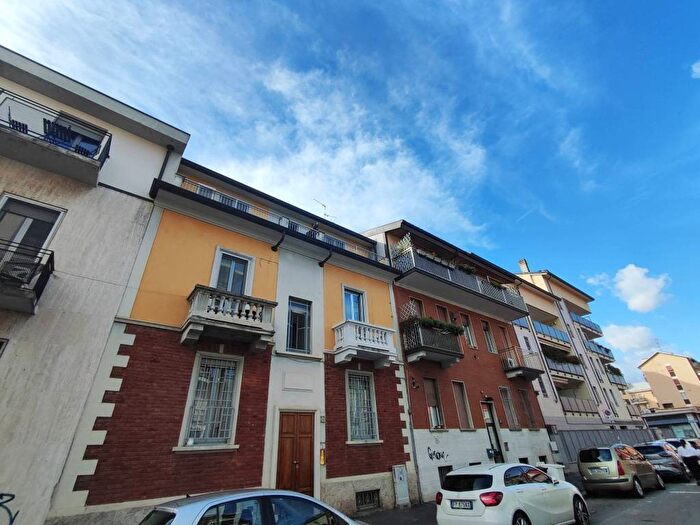 Appartamento bilocale in affitto in Via Alfredo Soffredini, Villa San Giovanni, Milano