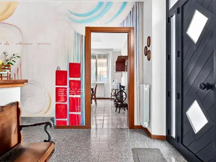 Appartamento trilocale in vendita in Via Giacomo Matteotti, Cabiate