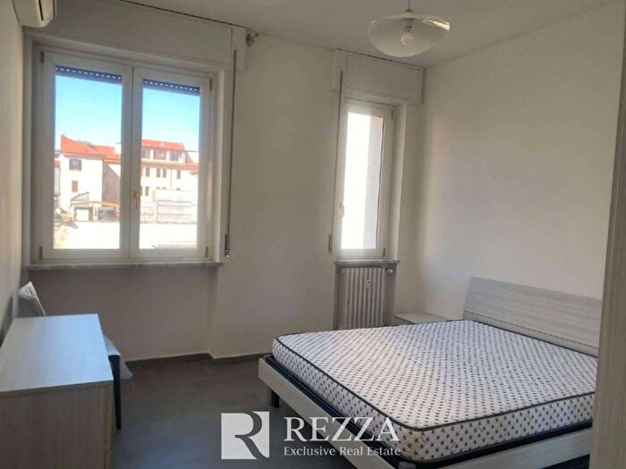 Appartamento trilocale in affitto in Via Antonio Fogazzaro, Montenero, Milano